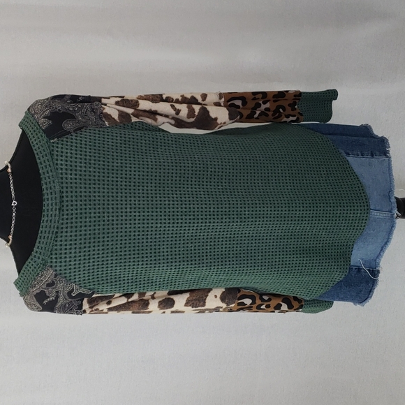 Ces Femme green waffle animal print color block long sleeve knit top small - Picture 3 of 7